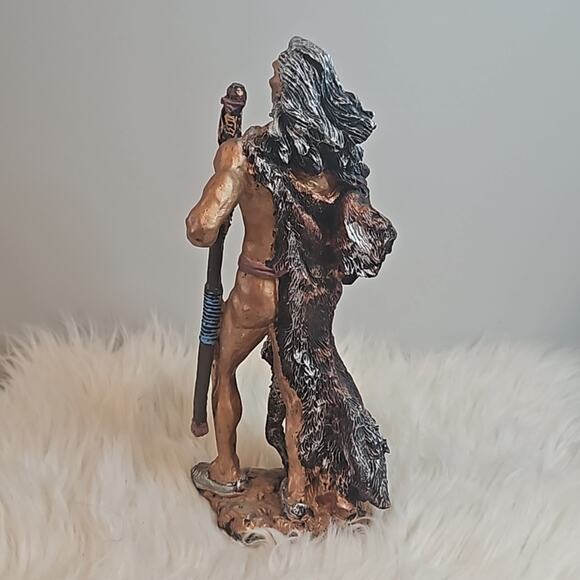American Indian Statue Figure - Picture 4 of 6
